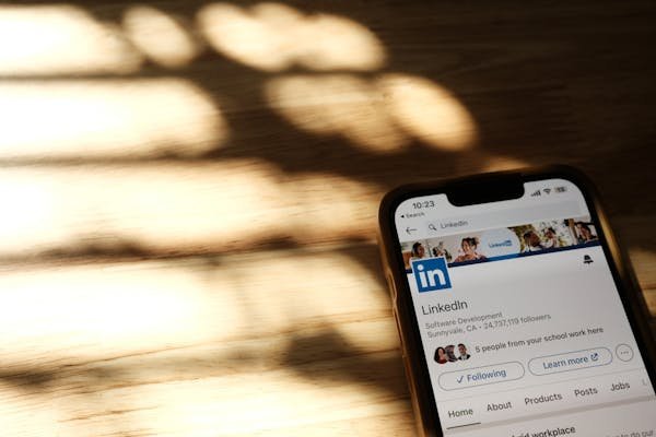 Maîtriser la prospection linkedin : formations sur mesure